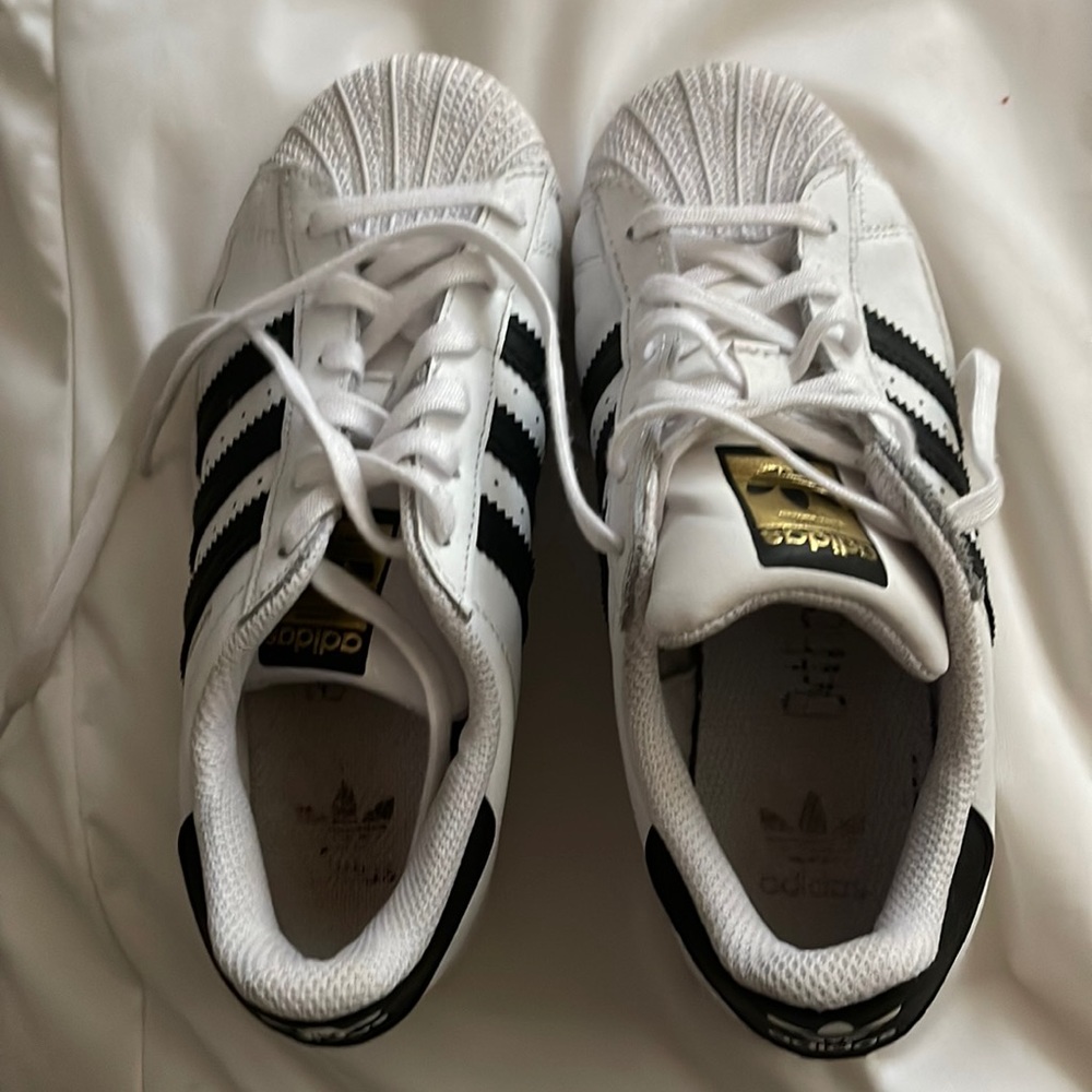 Adidas superstar